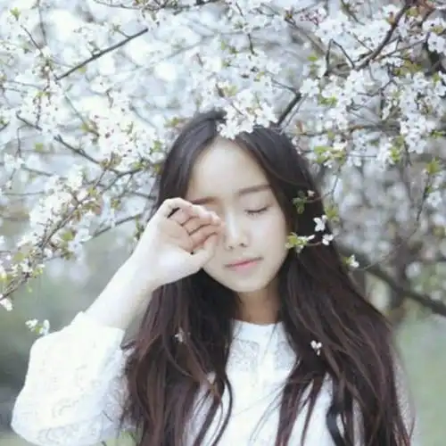 不喜欢发朋友圈的女生,一般有这3个优点,可以看出她的性格特点