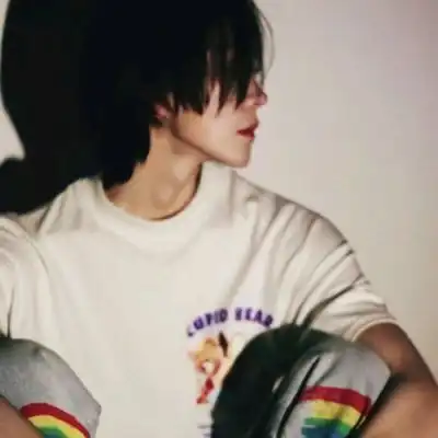 男头像ins冷淡风手绘
