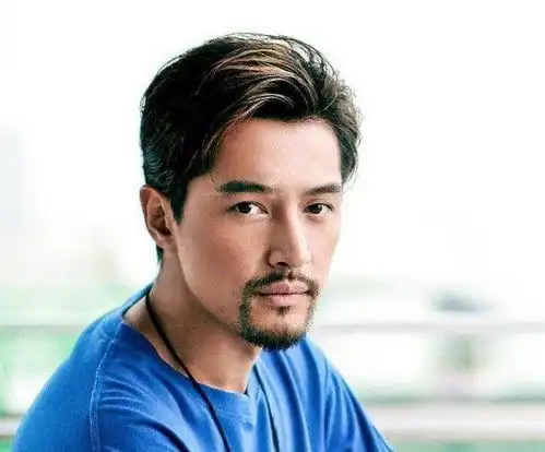 胡歌把婚姻隐藏得这么好,为什么现在突然官宣有三点原因