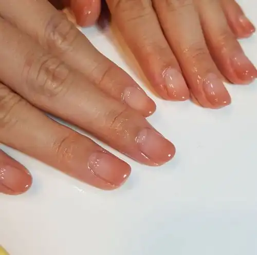 不好意思,我要先做南瓜色美甲了太仙儿太显白