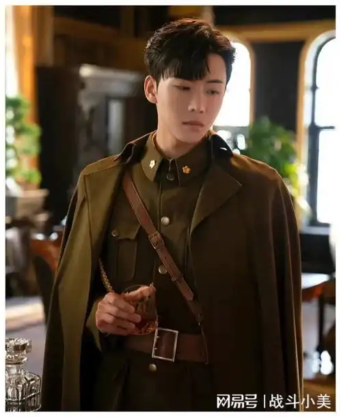 妈耶短剧演员代高政的禁欲系气质真强,荷尔蒙快溢出屏幕了