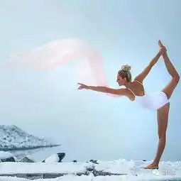 她是瑜伽人的榜样被强暴,患抑郁,但因为瑜伽活得无比精彩