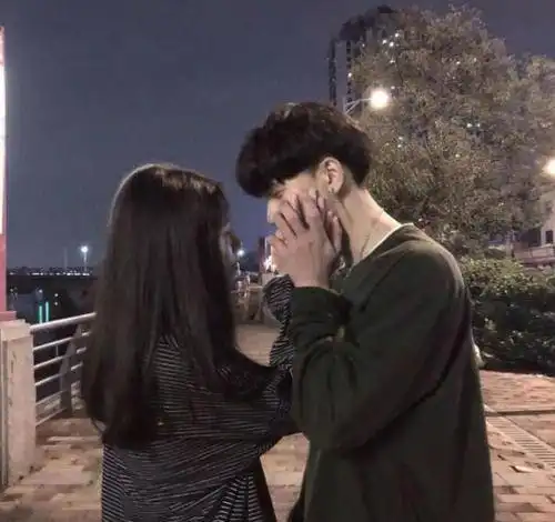 超火甜蜜系情头总是觉得能被别人记住,是一件感动又幸福的事情