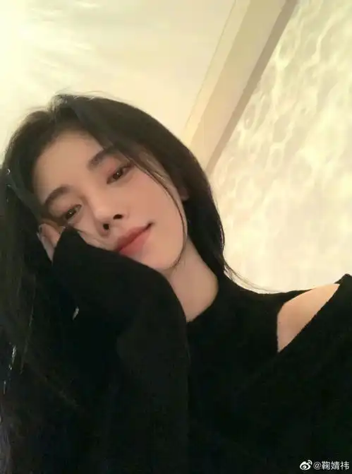 我悟了冷系美女风真的很适合秋冬