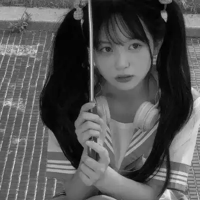 黑白头像女唯美高清图片