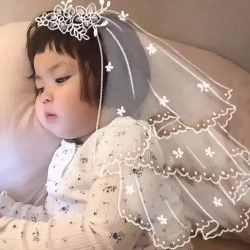 萌系头像下雨了是我想亲亲你