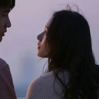 2023高冷气质唯美女生情侣头像