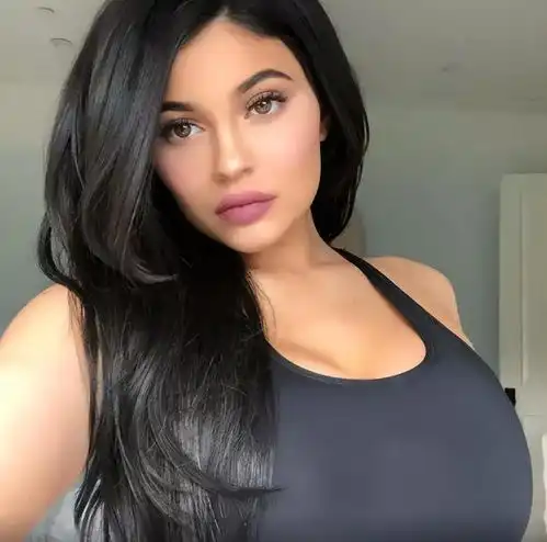扎克伯格抄袭tiktok美国明星都看不下去了她是个狠角色