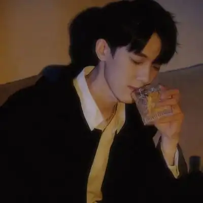 超级酷的男生头像真人很有气场气场强大的很酷的吸引人的男头