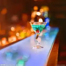 调酒师动漫头像鸡尾酒