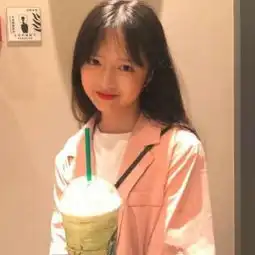 微笑女生头像灿烂甜美微笑女图