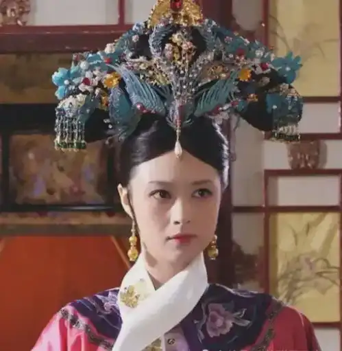 孙俪说,拍摄甄嬛传时,所有演员都不敢靠近饰演华妃的蒋欣