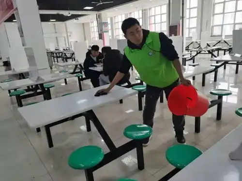 珍惜粮食,杜绝浪费志愿活动铁道工程系青年志愿者协会