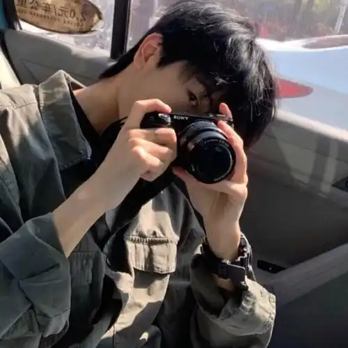 小众男生头像youlightupmylife.