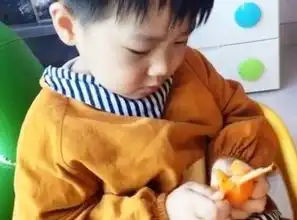 寒秋娃咳停不下来,常吃3种食物,润肺化痰,喉咙不会痒