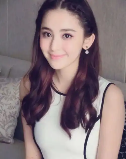 娜扎撒娇视频走红,疑似男主亲自回应了网友喊话别再传播了