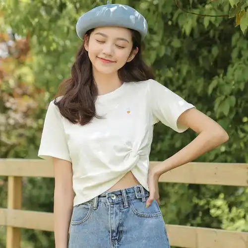 简约小清新女生穿搭,干净利落又甜美,轻松变身甜美小仙女