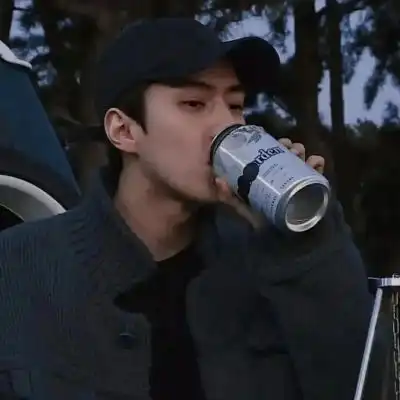 头像男丧系ins真人