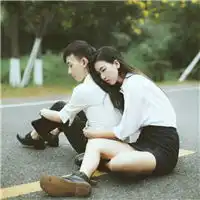 唯美意境情侣qq头像相处融洽浪漫的男女两人在一起的图片