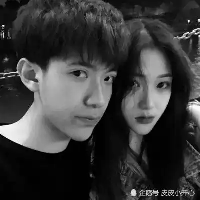 qq情侣头像双人系黑白