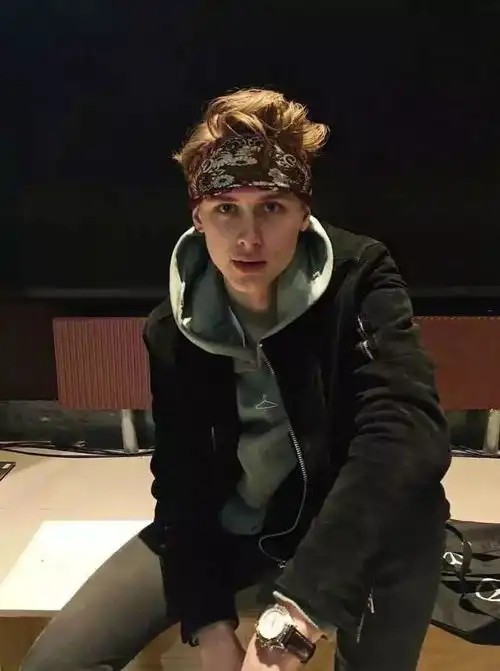 男生抓刘海的方法居然比妹子还多