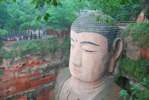 3180元人成都美食游都江堰青城山峨眉山乐山大佛双飞6日游11月1525日天天发