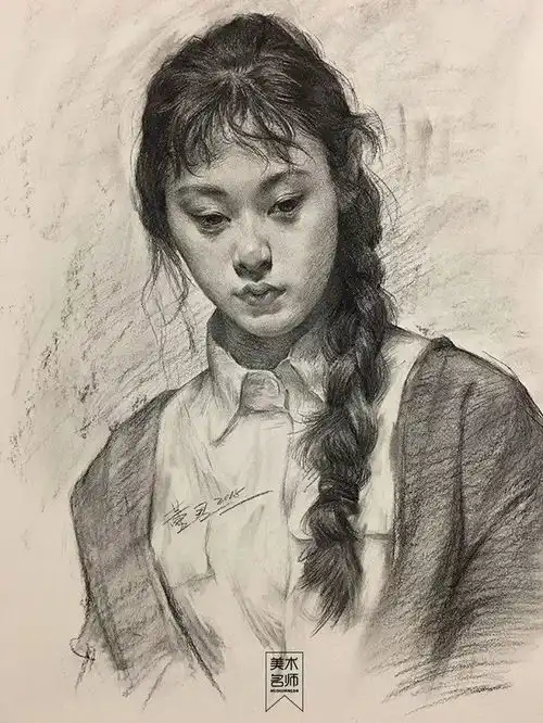 画好素描头像,头部的结构及形体的穿插非常重要董君