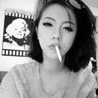 女生头像病女系列抽烟微信头像图片大全