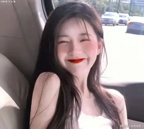 赵露思头像甜甜的小可爱