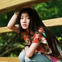 清新森系姑娘