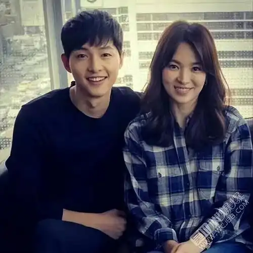 萌系头像一人宋仲基