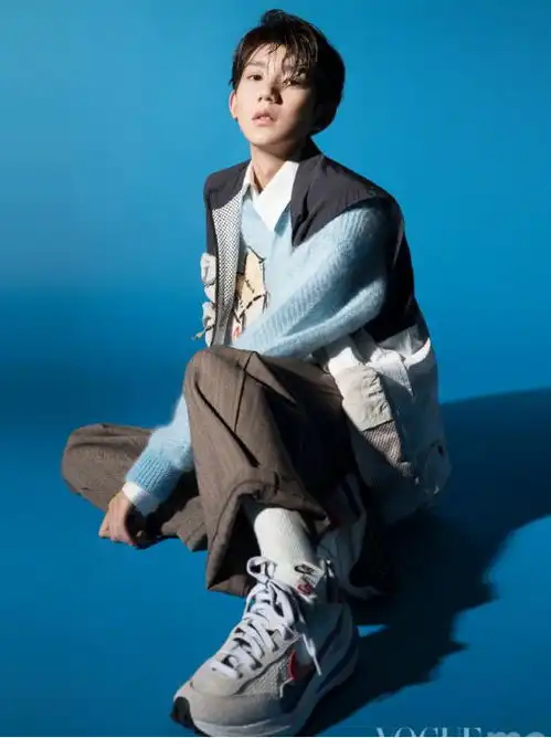 谁能想到王源也能这么酷运动混搭面容战损妆,太帅了吧