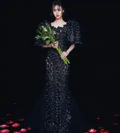 郑爽重登杂志封面,罕见挑战颜料妆,百变魅力远胜杨幂几条街