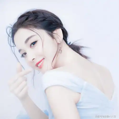 郑爽首次公开代孕原因郑爽张恒事件这四位明星直接受益洗白,张雨绮却躺枪许晴