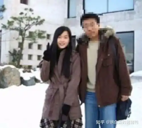 韩系少女电脑壁纸李进