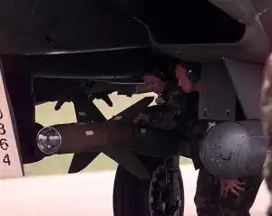 美国gbu28宝石路激光制导炸弹