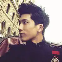 井柏然背影微信头像图片大全