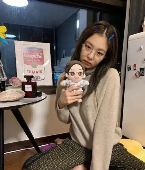 有4个特征的女生,是今年最火的猫系长相,男生对她无法抗拒