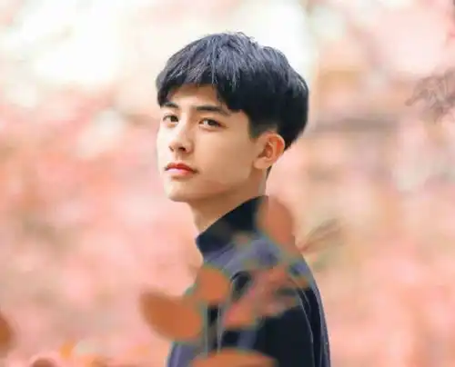 超级腹黑的星男,喜欢你却要气你