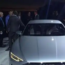 奥迪a9曝光,外形太霸气,百公里3.7秒碾压宝马9系