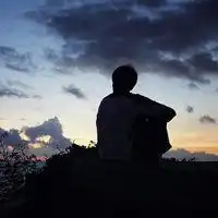 阳光背影男头像