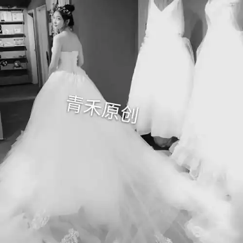 青禾原创婚纱高级定制工作室独特的嫁衣别出心裁的美