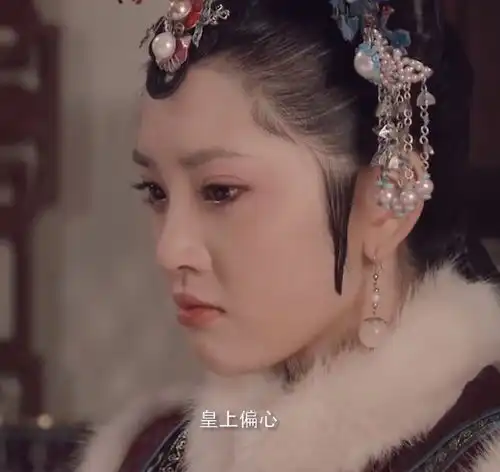 甄嬛传美貌小作精祺贵人,坑惨甄嬛,却实在美丽