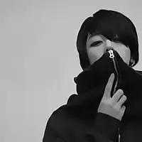 以黑色为主调的颓废男头你已不在qq男生头像我要个性网