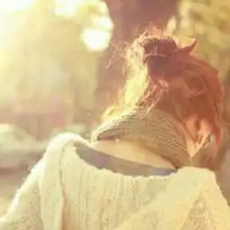 求类似这种图片,男女都可以,多点好