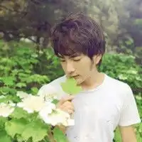 阳光系男情侣头像