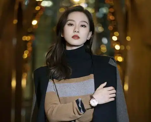 儿子刚一岁,刘诗诗又传出喜事,51岁的吴奇隆也太厉害了