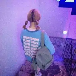 紫色系抱紧我,不要再把我弄丢qq女生头像我要个性网