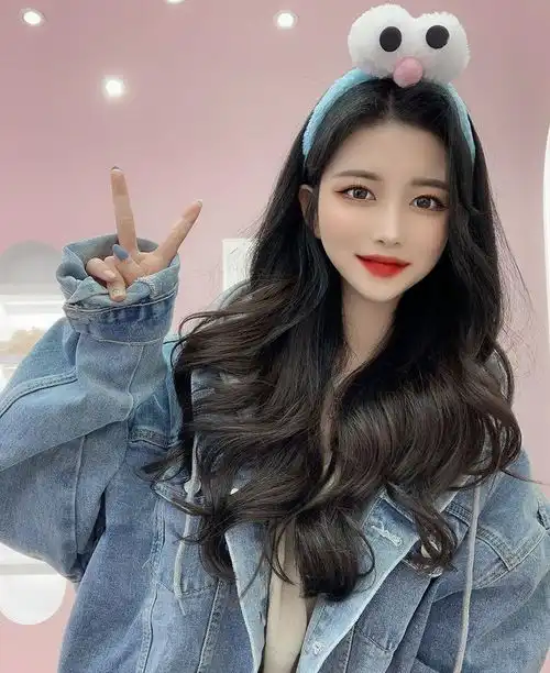 女神标配浪漫韩系卷发,超有气质