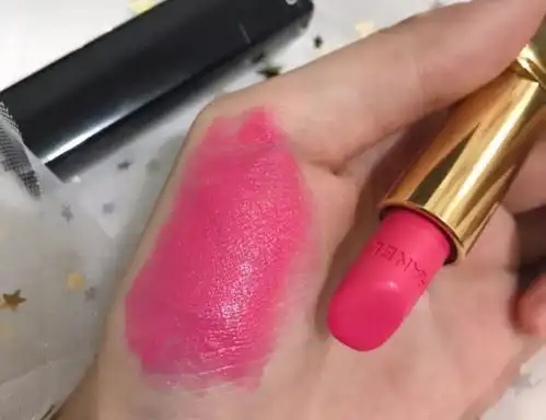 30元一件的卫衣不要太划算get韩剧最简单的内搭